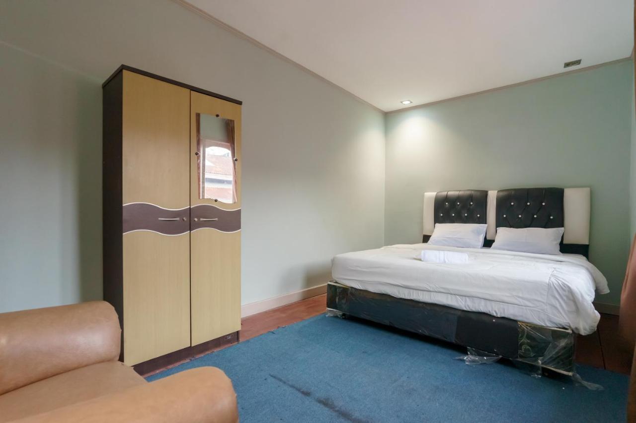 Asokatama Residence Syariah Mitra Reddoorz Padang  Esterno foto
